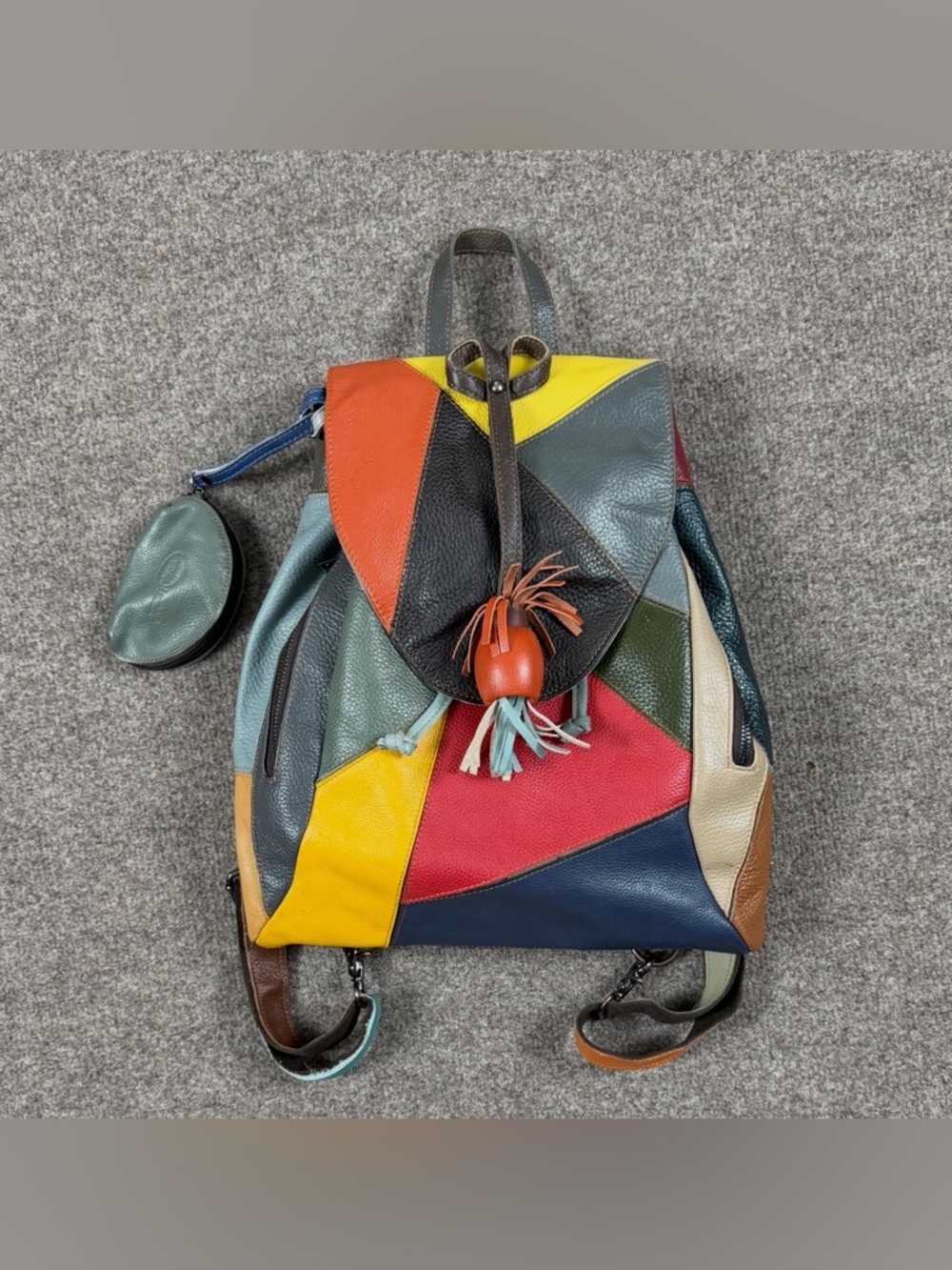 Backpack - Picture 2 of 12